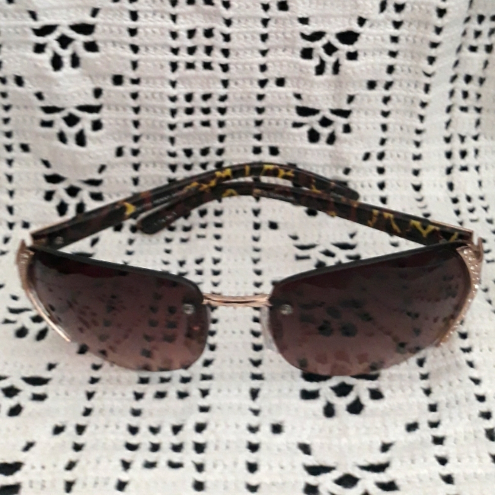 Relic Sunwear "Penny" Studded Tortoise Frame Sunglasses - Ombre Lens Sunnies - Picture 8 of 13
